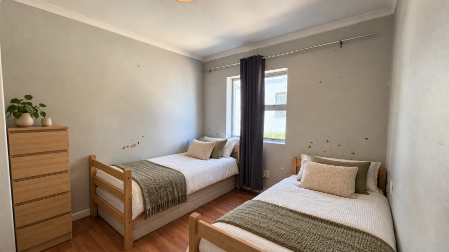 2 Bedroom Property for Sale in Gordons Bay Central Western Cape